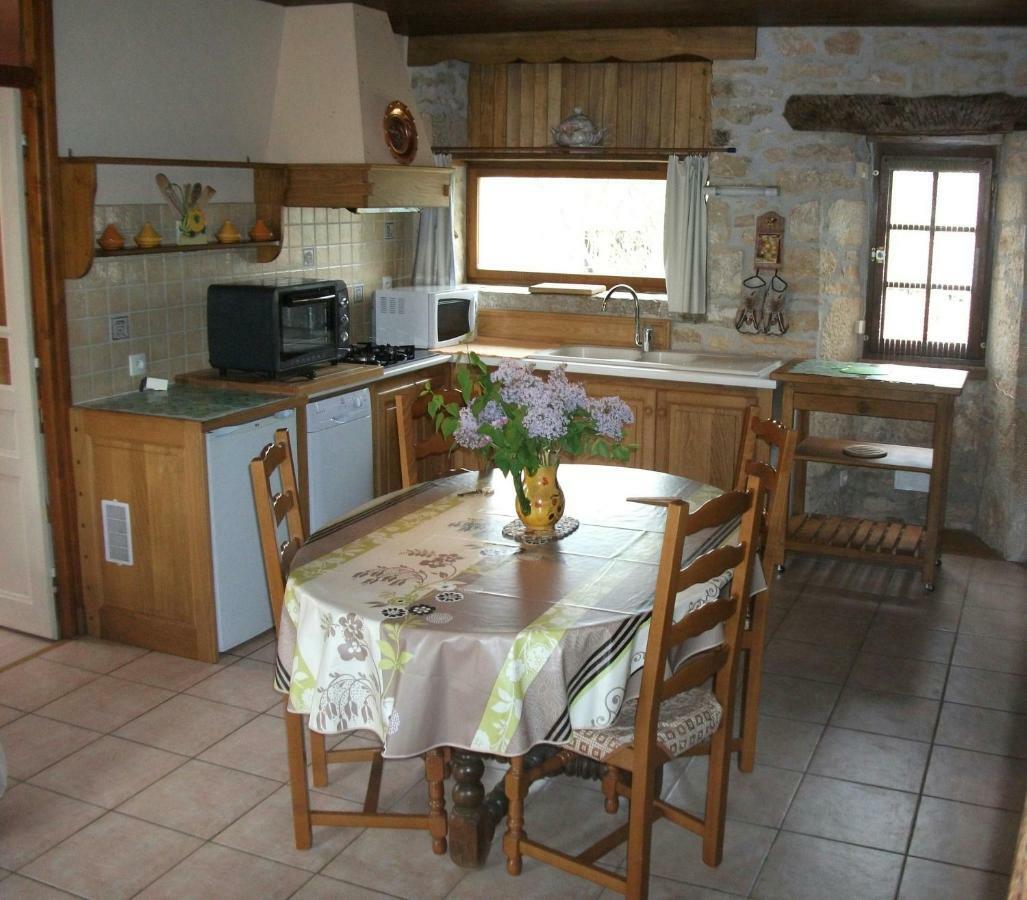 Gite Au Coeur Du Lot, La Maison De Pauline Lentillac du Causse Exterior photo